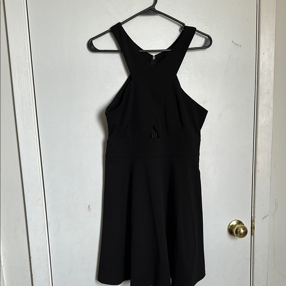 Lulus Dresses & Skirts - Lulu's Black Mini Dress